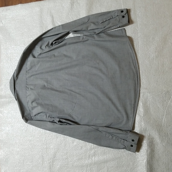 H&M Long Sleeves Button Up Shirt - Picture 7 of 7